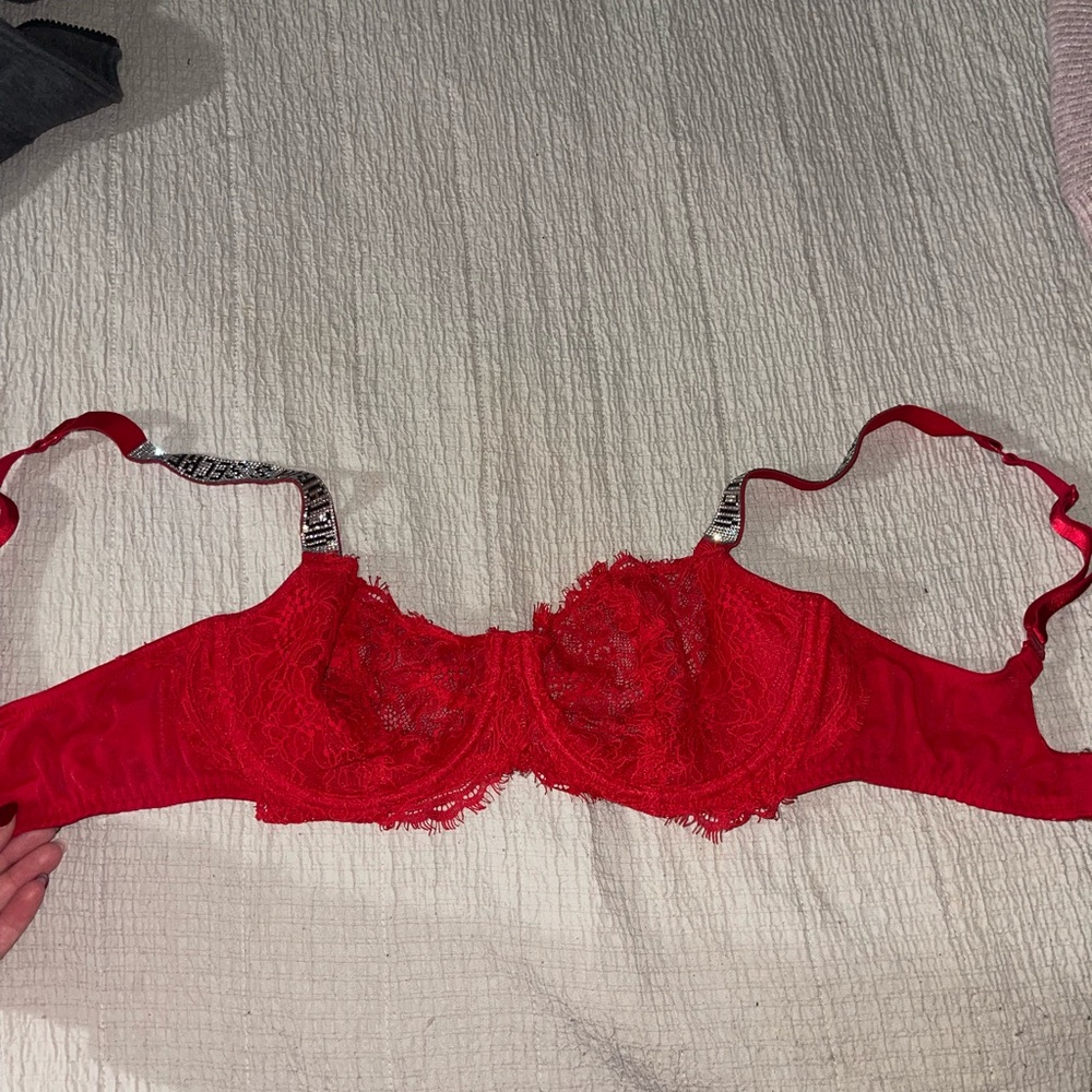 Victoria's Secret Vibrant Red Lace Bra